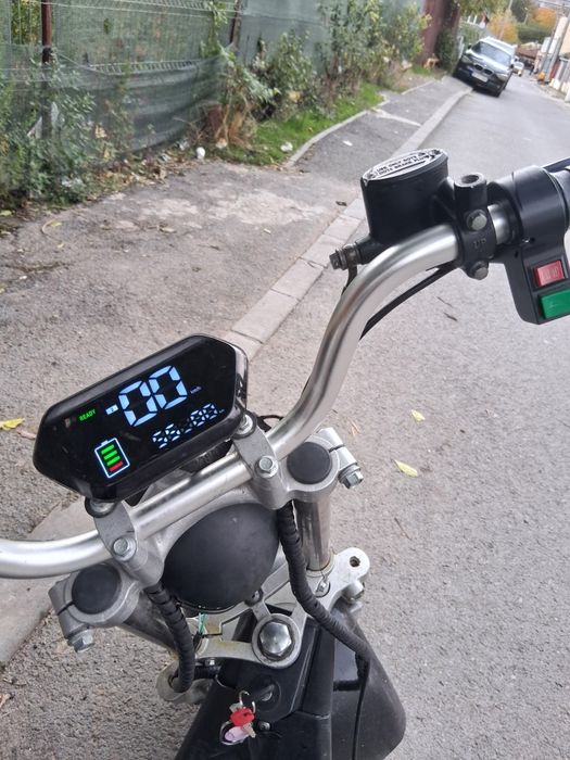 Scuter electric 2 bateri