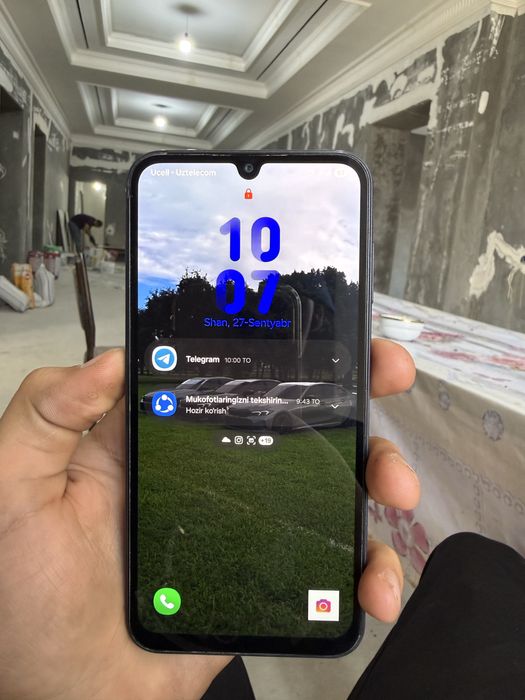 Samsung A15.