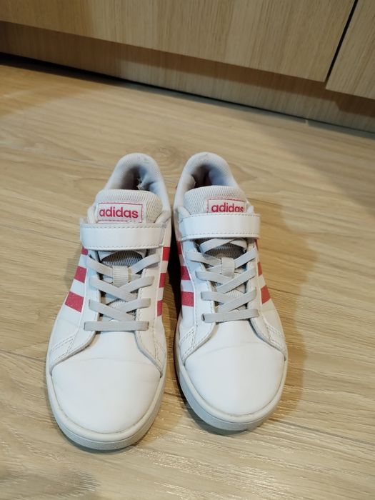 Adidași adidas fete