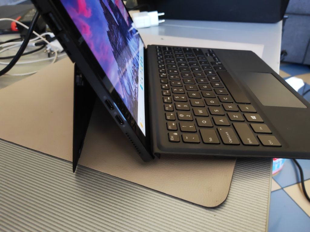 Dell Latitude 5290 2-in-1,Core i5, 8350U 1, 7MHz,8GB DDR4,256GB NVMe