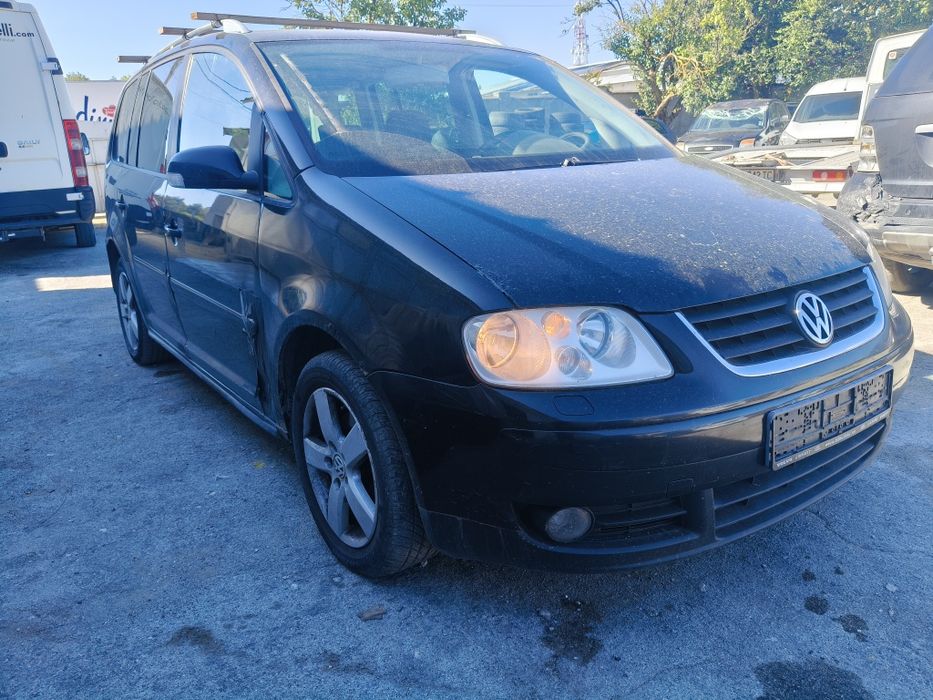 Фолксваген тоуран 1.9 тди 6 Ск Volkswagen Touran 7 местен !