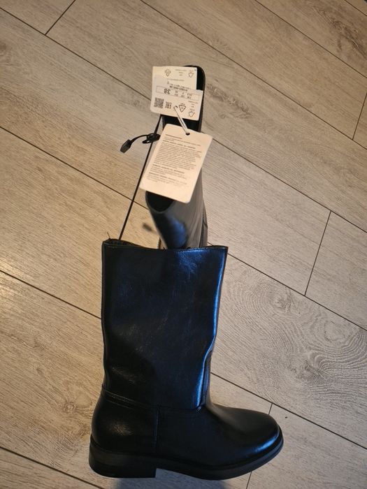 Gheate piele- reserved premium marime 38