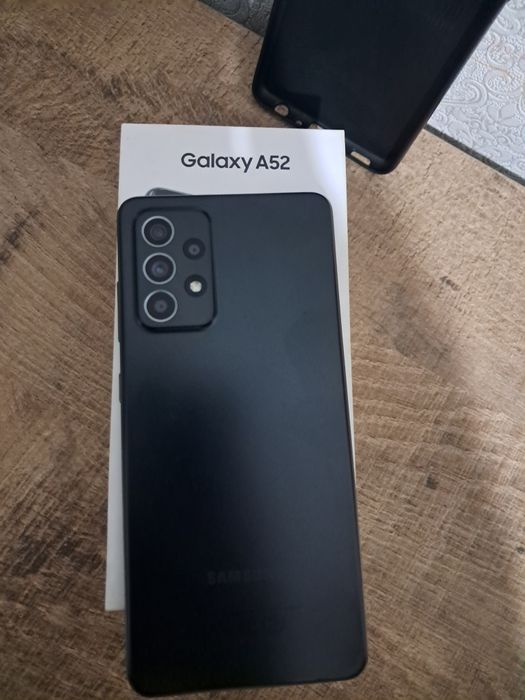 Продам самсунг А52
