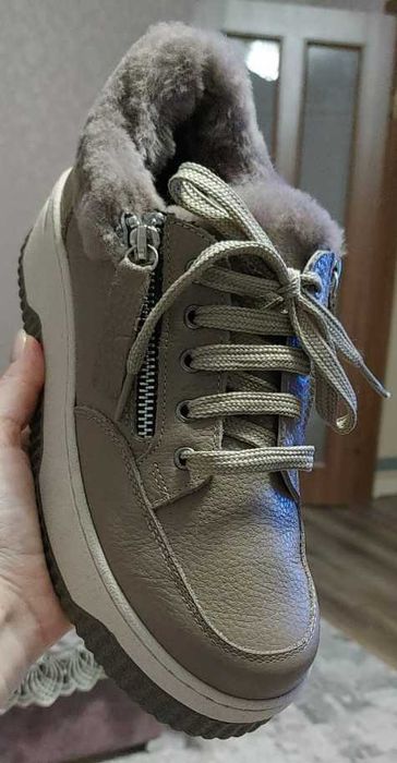 Кроссовки женские (зима, натуралка)