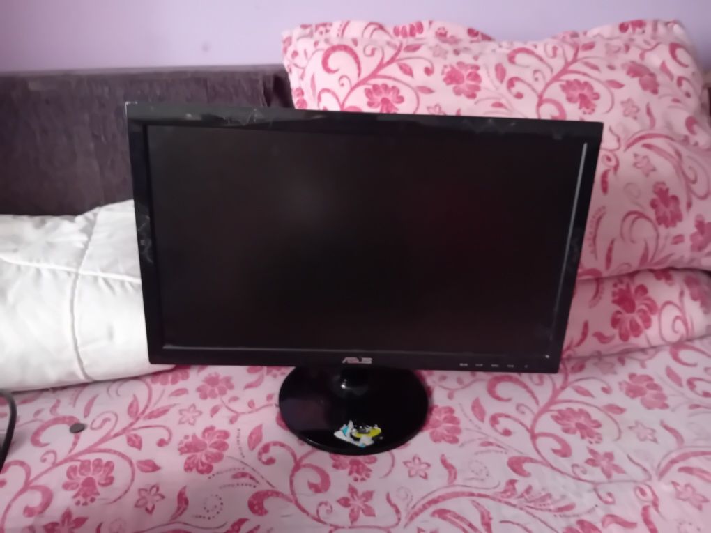 Monitor Asus perfect funcțional