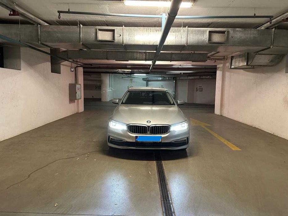 BMW 520d xDrive G30 – 2018 – FULL OPTIONS – 131.000 km