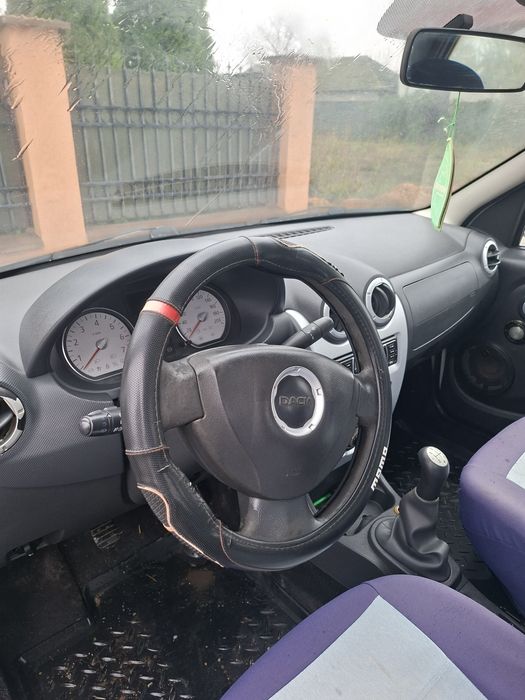 Vand logan 1.6 An 2010