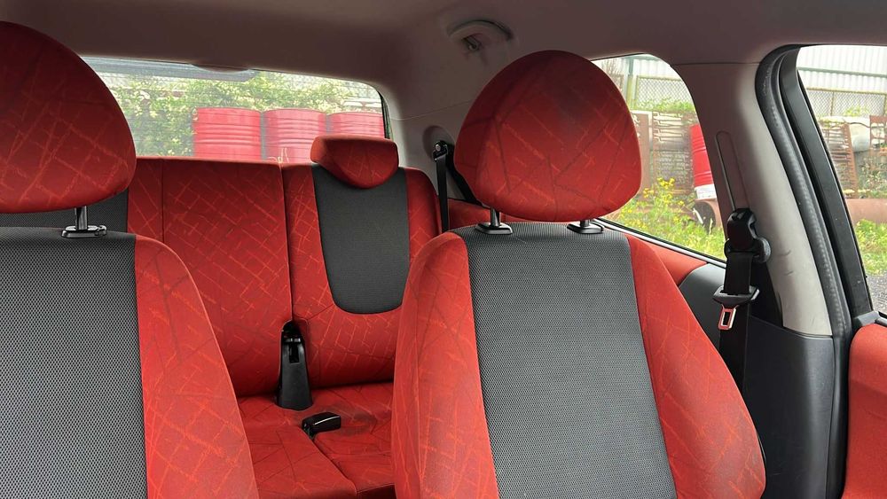 Dezmembrez la pret avantajos autoturism Smart