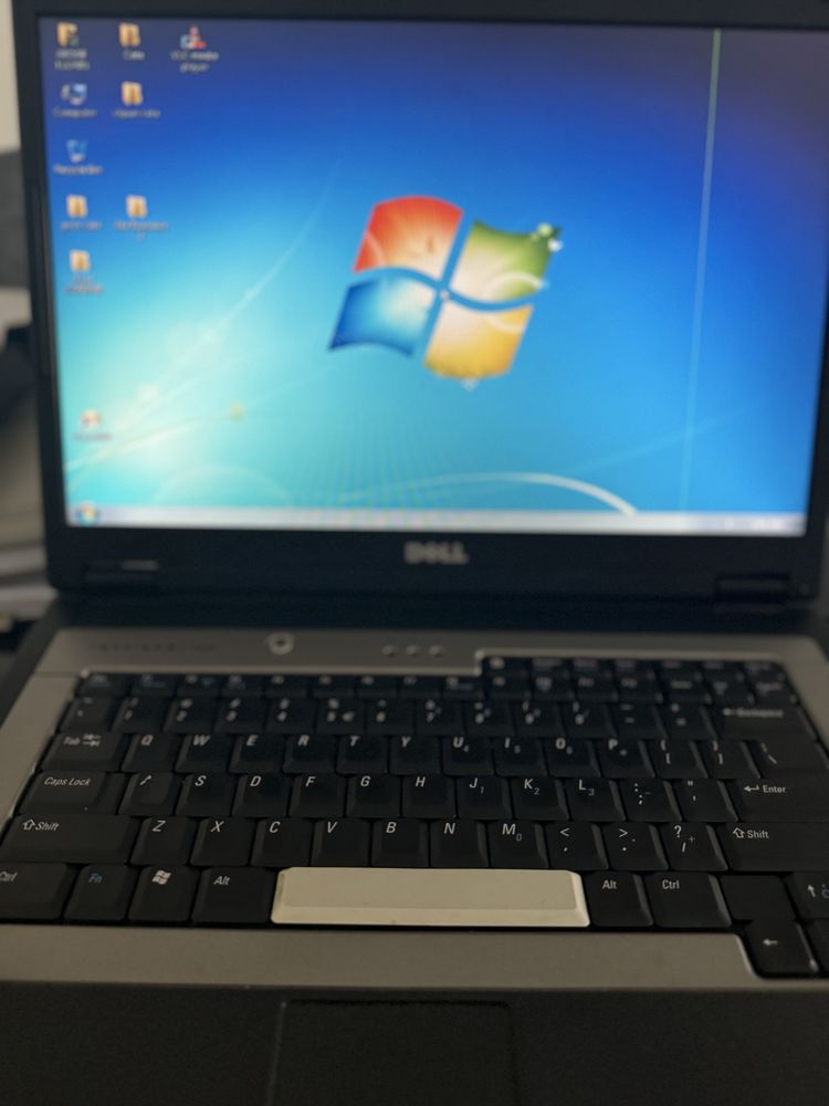 Laptop dell functional