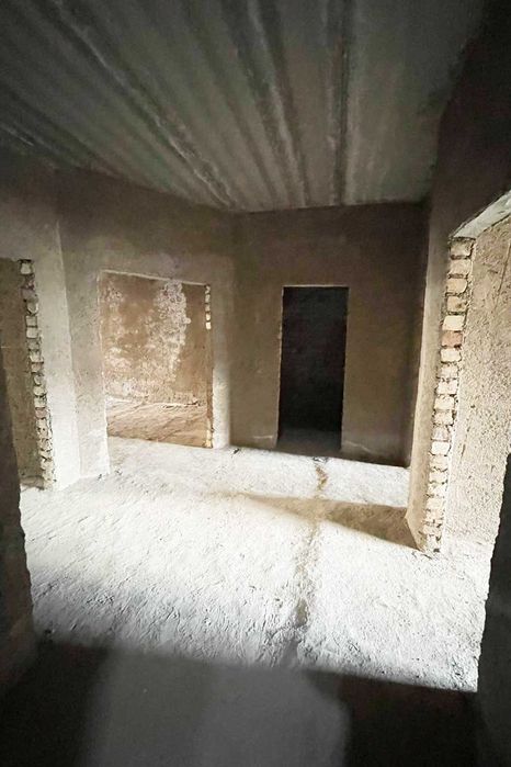 3-комнатная квартира 2-этаж в центре Самарканда ор.Зебо