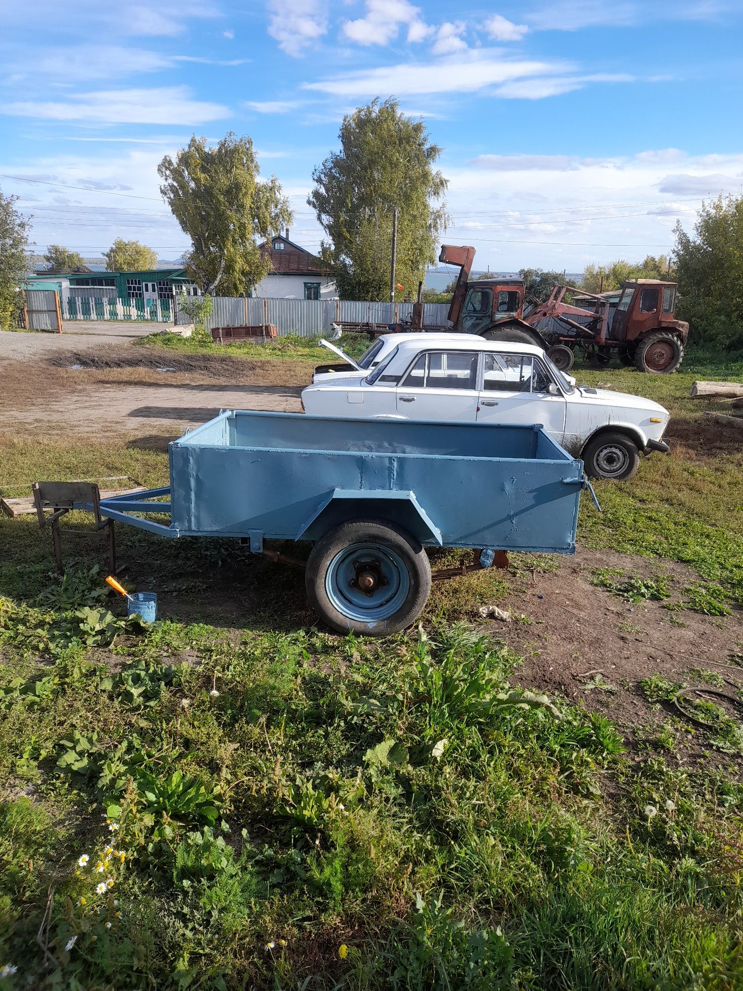 Продам прицеп коневозку