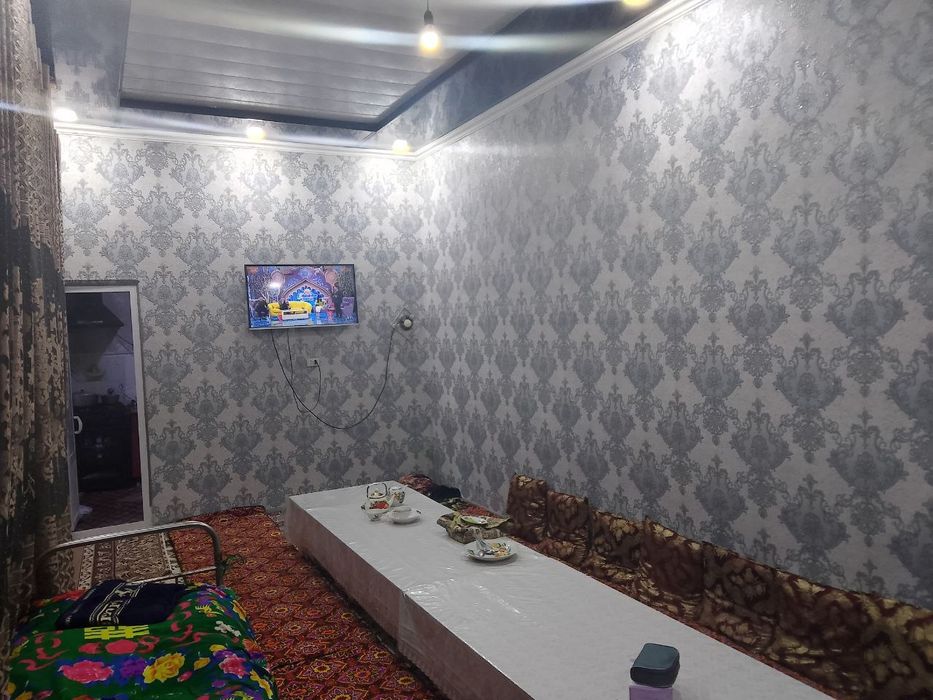 Umid qurĝonida hovli sotiladi Navoiy shahar