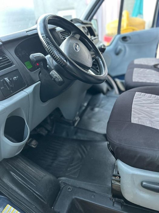 Ford Transit 2.2 Disel-2012-231000 km-stare foarte buna