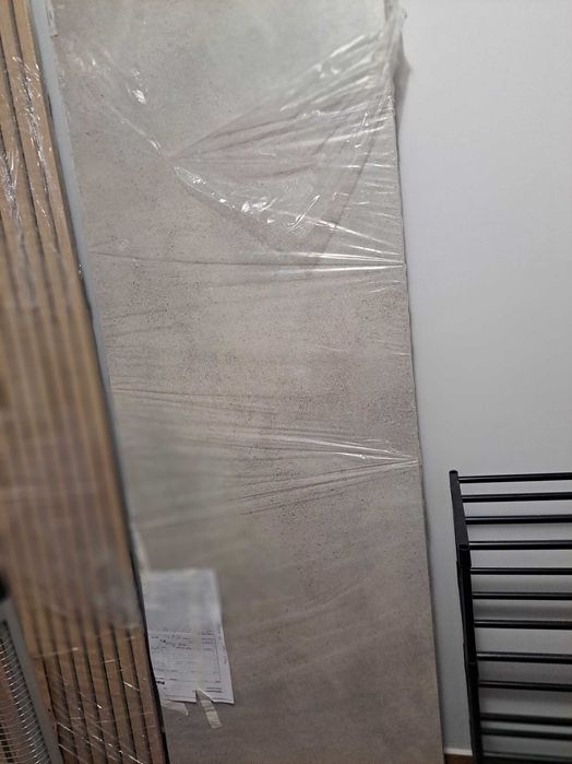 Продавам чисто нови два броя термоплота за кухня