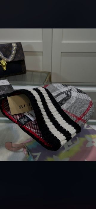 Fes Burberry model 2026, 2 modele