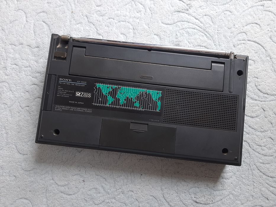 Radio Sony ICF-2001D