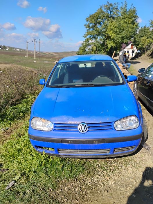 Vând  golf 4  1.4 benzină