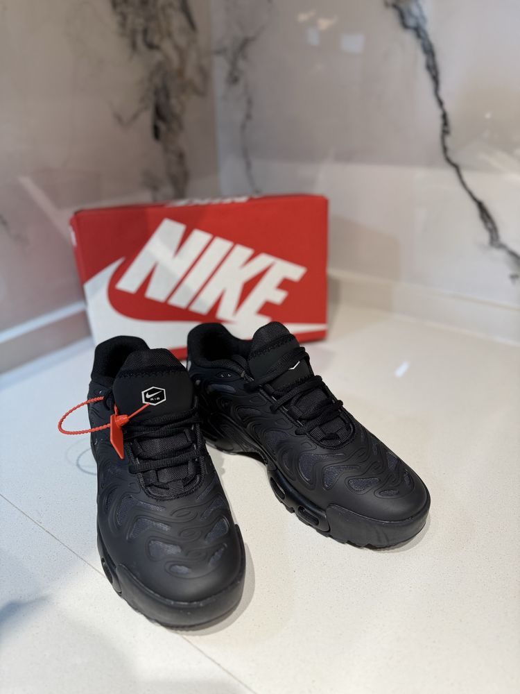 Намаление Nike Air max plus drift