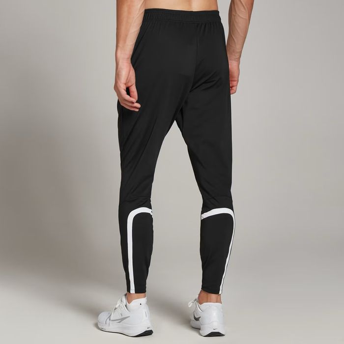 Pantaloni sport