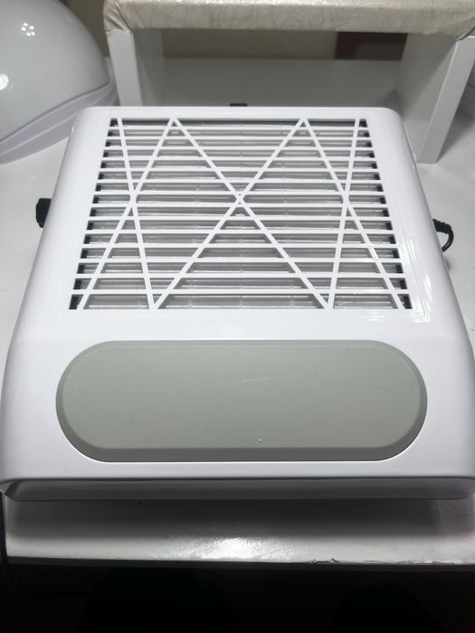 Aspirator praf de unghii 80W