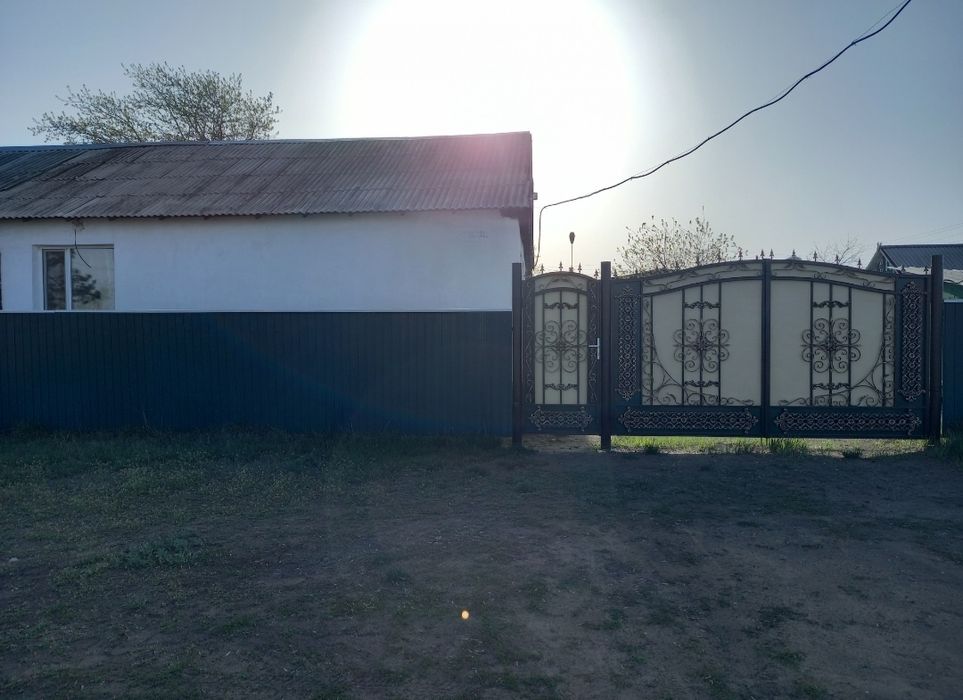 Продам большую, пятикомнатную квартиру, документы проверены нотариусом