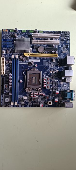 Материнская плата Foxconn P55MX