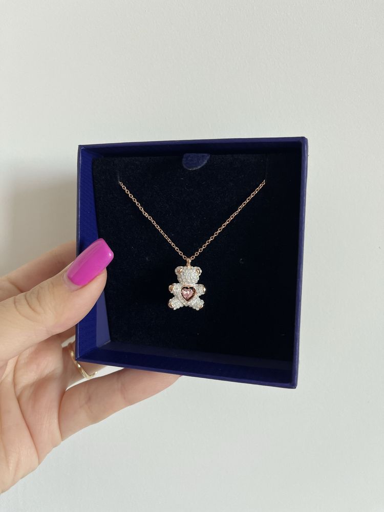 Колие Swarovski с мече