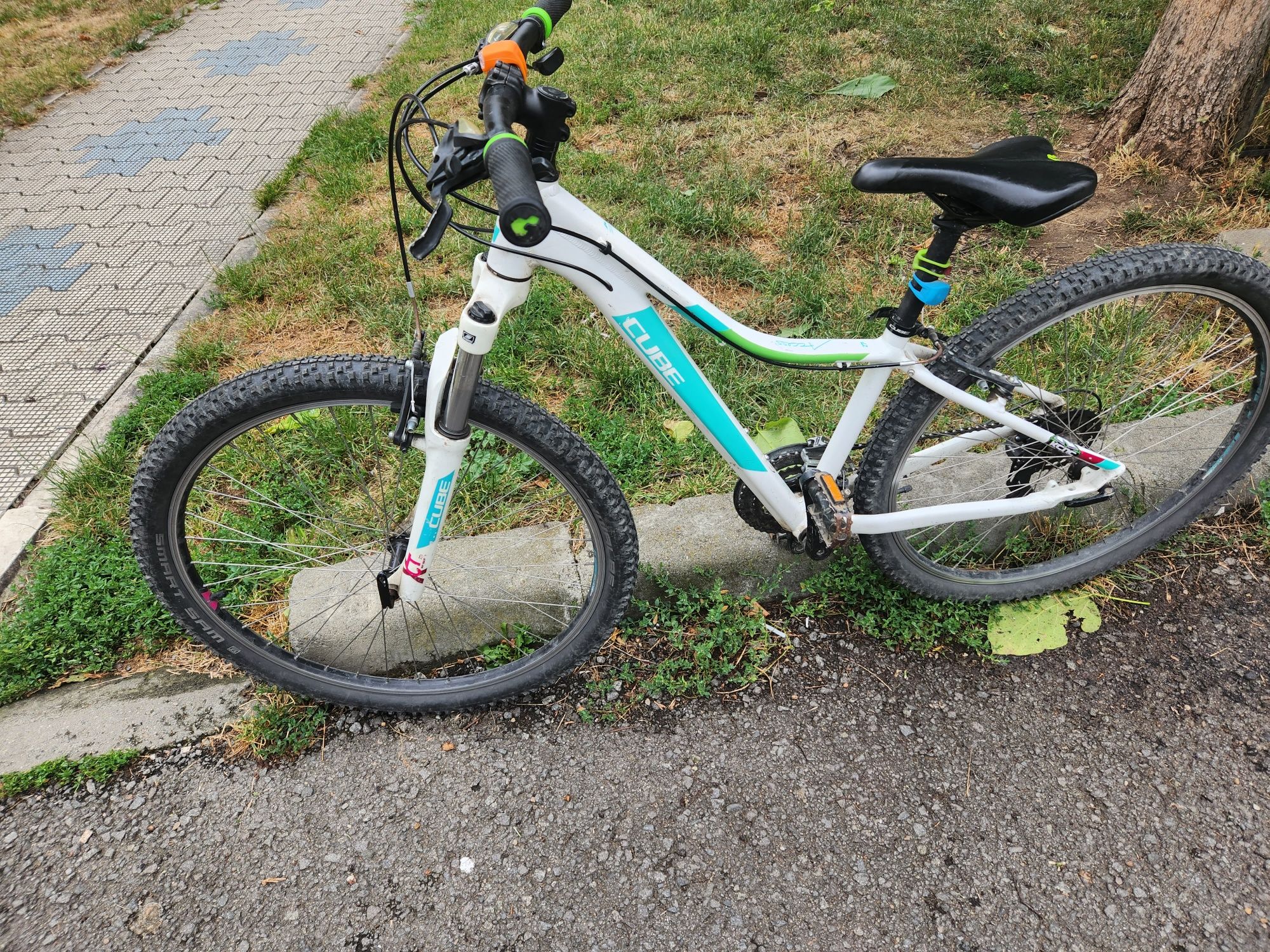 Vand bicicleta Cube Access (dama,fete)