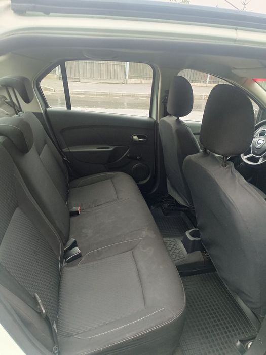 De vânzare Logan an2017 luna martie