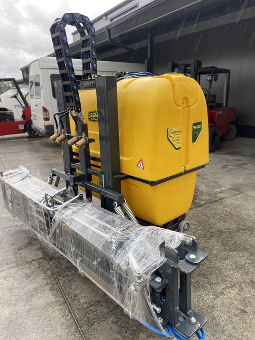 Пръскачка 1000л 16м с лифт от вносител