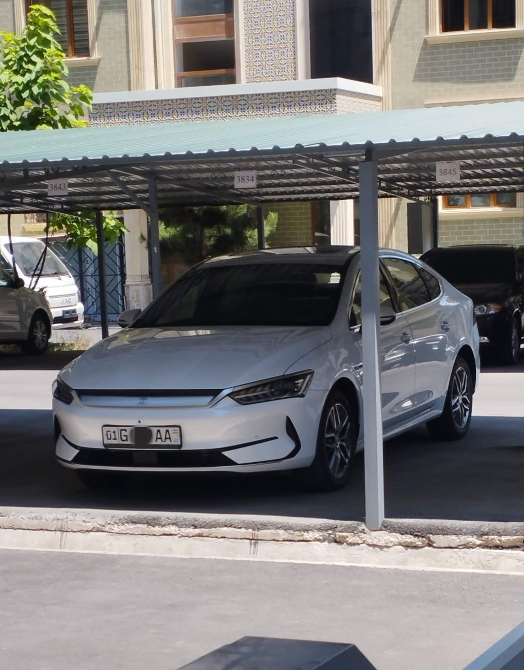 BYD QIN PLUS Beyond 510 км. 4 позиция. Люк.