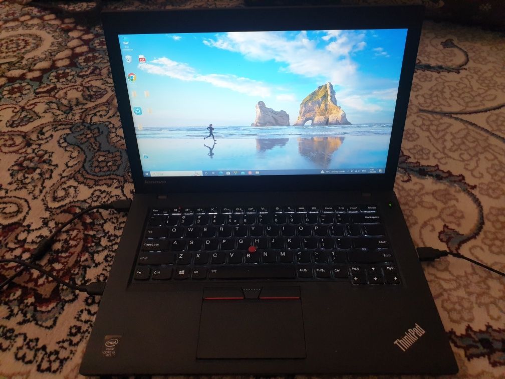 Notebook lenovo sotiladi