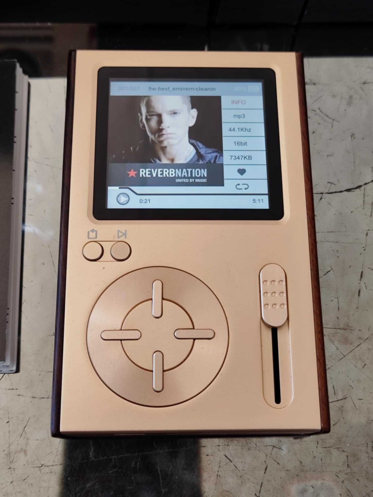 Colorfly C 10 Hi Fi Music player