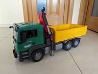 Camion Bruder MAN cu 3 containere de reciclat