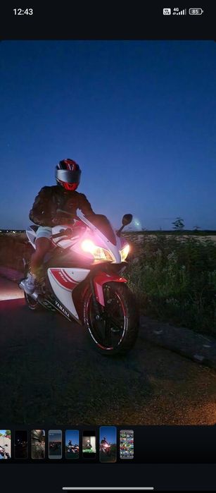 Vând Yamaha.      .