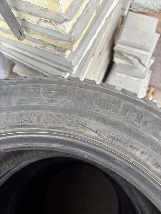 Шины зимние в “Nokian” размер