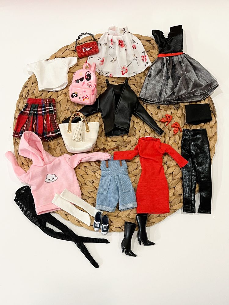 НОВИ Дрешки, обувки, чанти и комплекти за кукли Барби Barbie