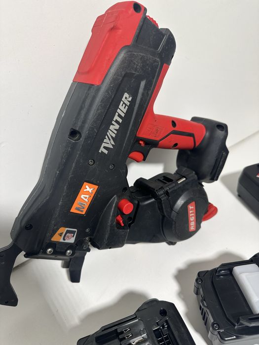 Masina legat sarma MAX 611T AN 2025