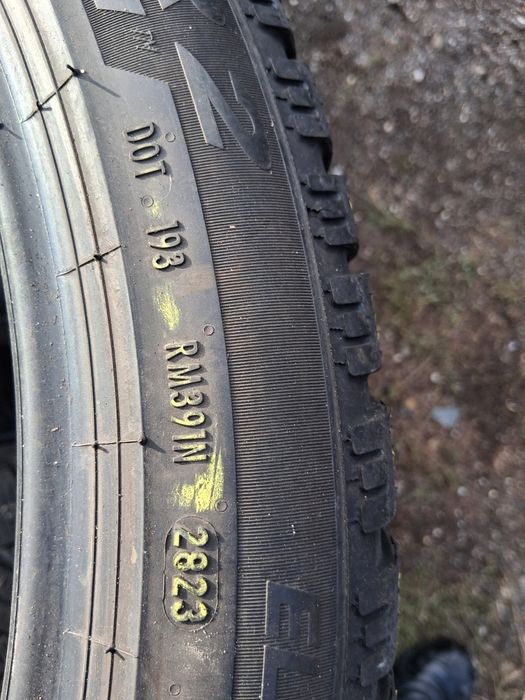 255 40 21 PIRELLI 4броя зимни дот 2023г