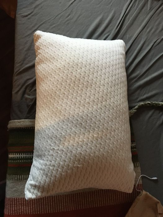 Wellpur Stryn възглавница с OEKO-Tex регулируема, мемори пяна