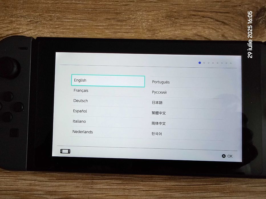 Consola Nintendo Switch + controller wireless + 3 jocuri + Card 32GB