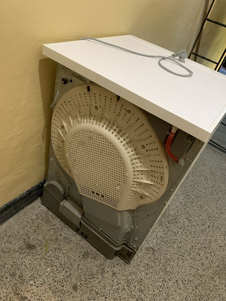 Сушилня Electrolux 8кг, за ремонт