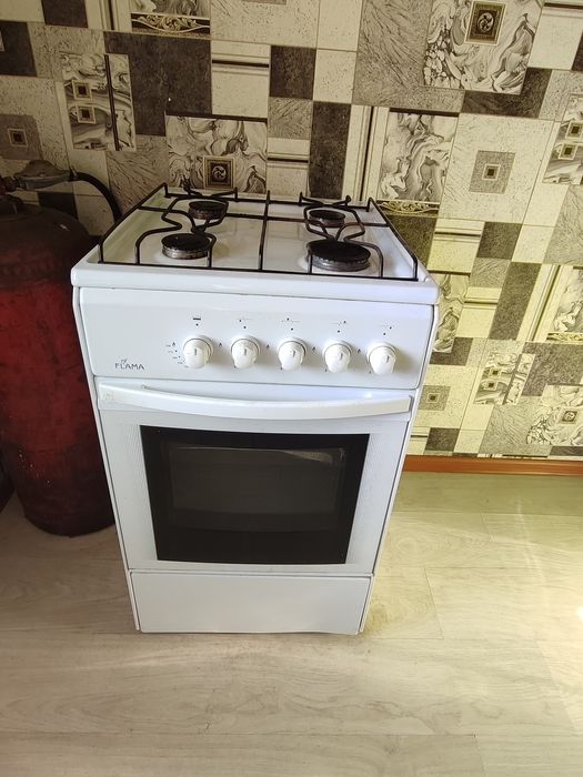 Продам газовую плиту