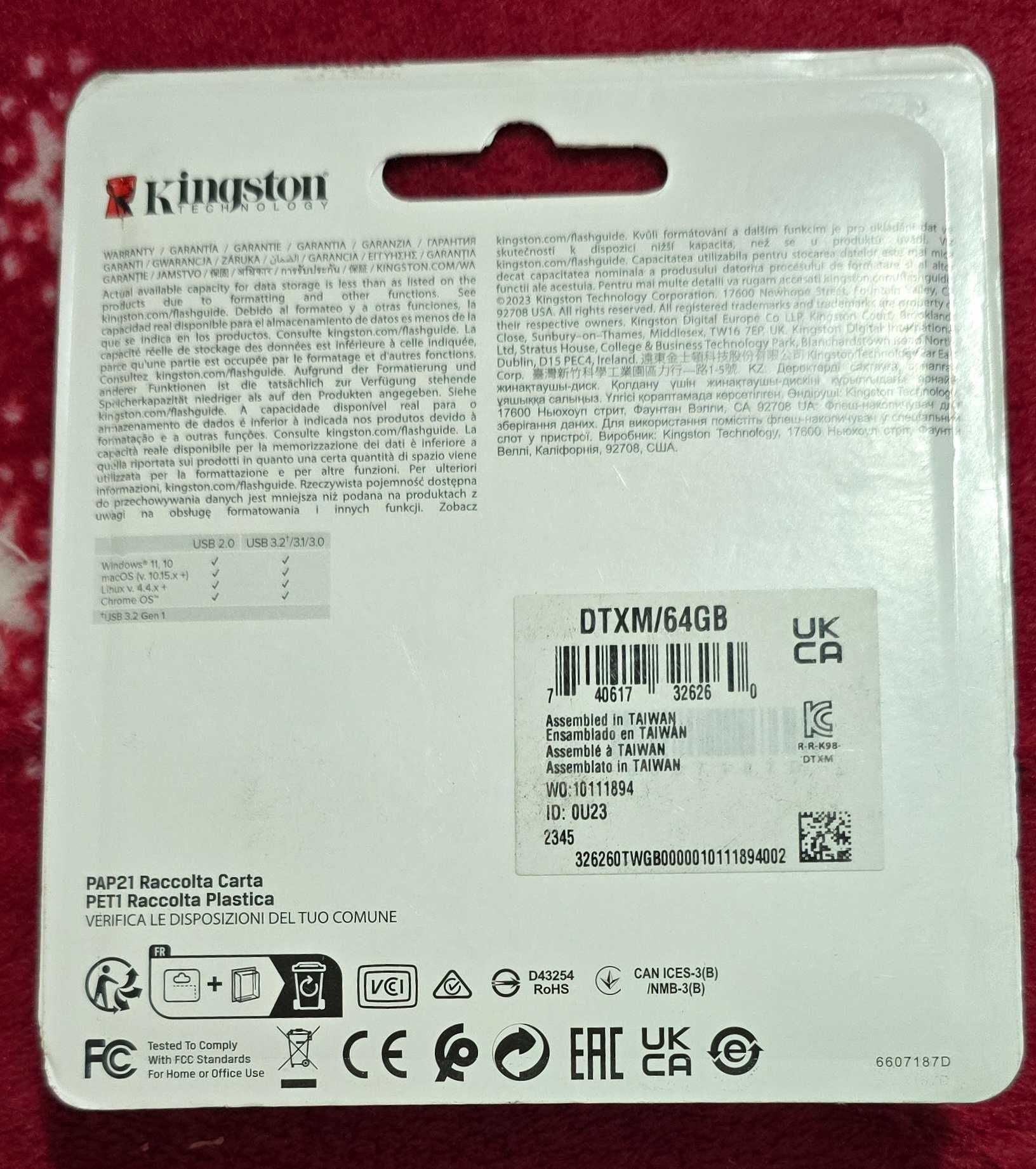 Memorie USB Kingston DTXM/64GB, USB 3.2, Black Blue - 70 bucati