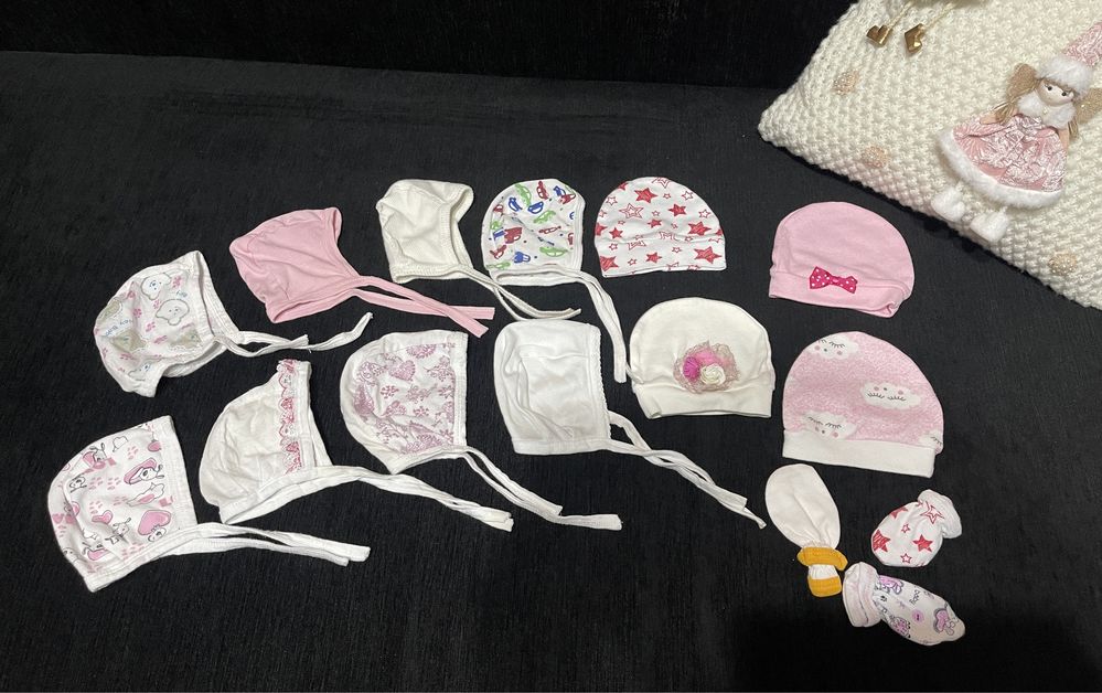 Pantaloni salopete body-uri caciulite bebe