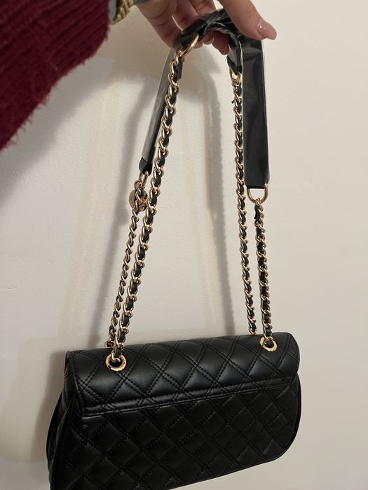 Дамска чанта Guess