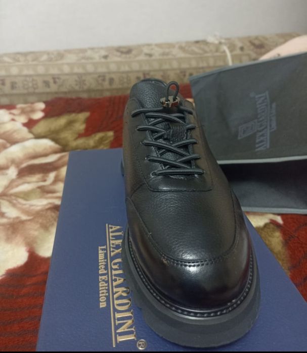 Продам обувь мужская