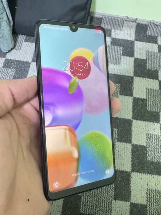 Samsung A41 4/64gb