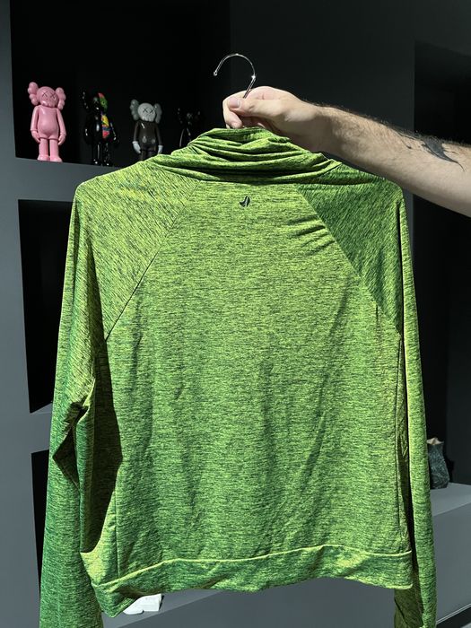 Спортивное худи женское