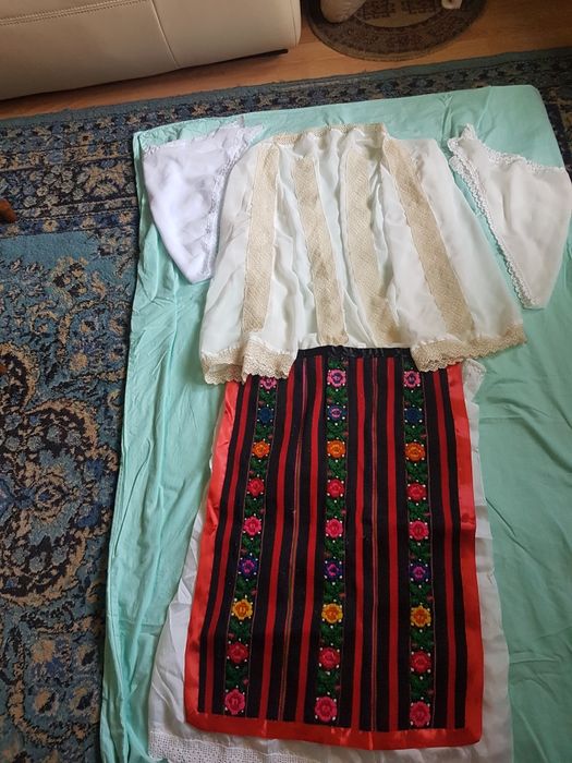 Costum popular oltenesc